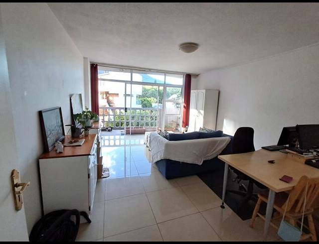 2 BEDROOM APARTMENT FOR SALE IN NEWLANDS